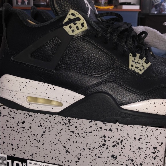 Jordan 4 Oreo - Picture 7 of 8